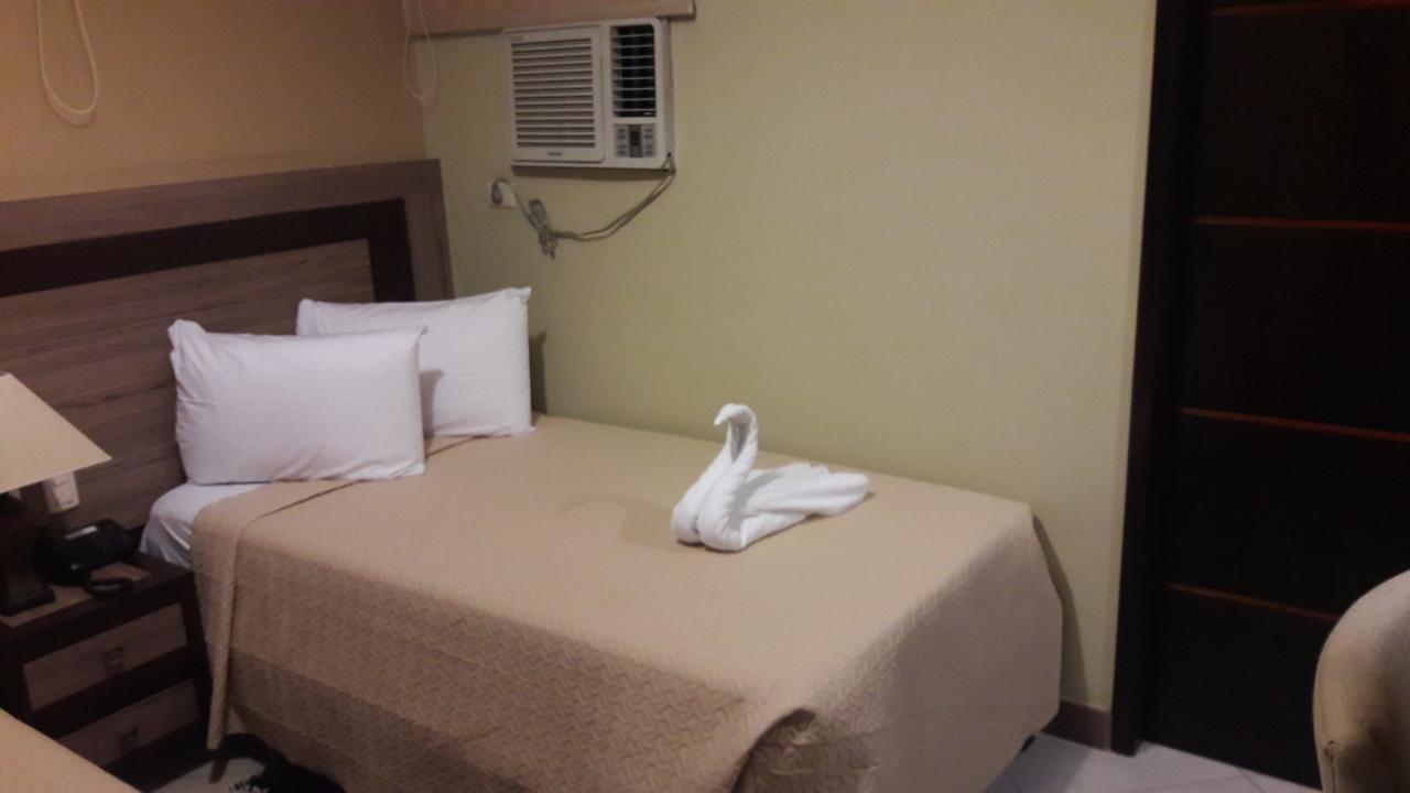 גוויאקיל Atlantic Blue Hotel מראה חיצוני תמונה