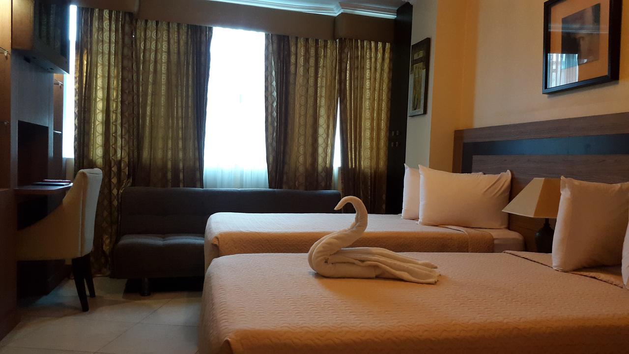 גוויאקיל Atlantic Blue Hotel מראה חיצוני תמונה