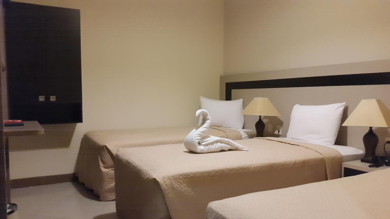 גוויאקיל Atlantic Blue Hotel מראה חיצוני תמונה